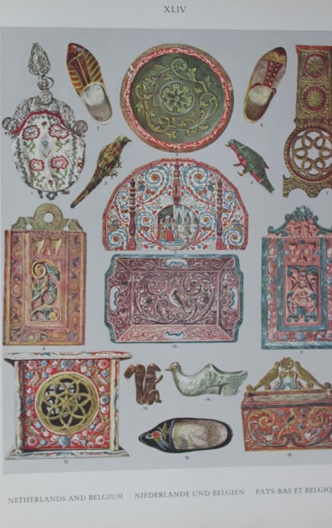 Helmuth Bossert - 3 Flemish and Dutch Folk Art plates 1924 (1 of 3)