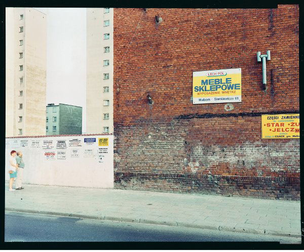 GUIDO GUIDI: 1941POLONIA, 1993Stampa a colori a contatto, cm. 20x24,5 su carta cm. 24x30. Firma, titolo, data e dedica a penna sul retro. Esemplare prova di stampa.