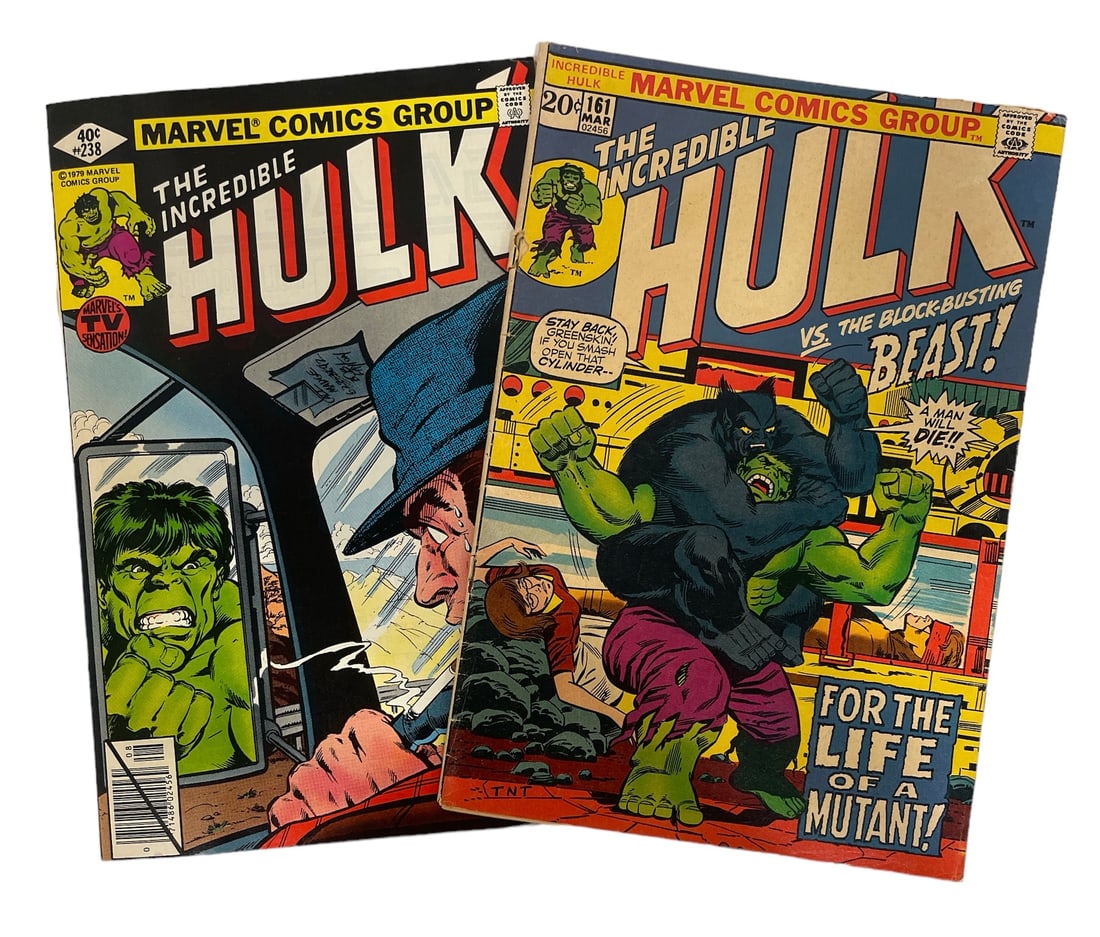 Lot of 2 | Vintage Marvel Comics | The Incredible Hulk No.238 and No.161 | Comic Book Collection (1 of 7)