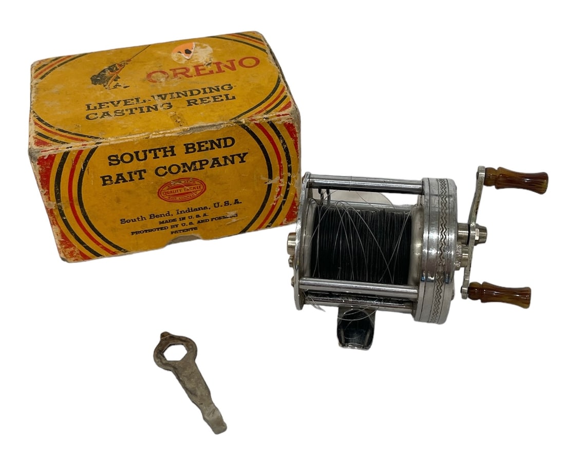 Vintage South Bend Bait Company Reel (1 of 2)