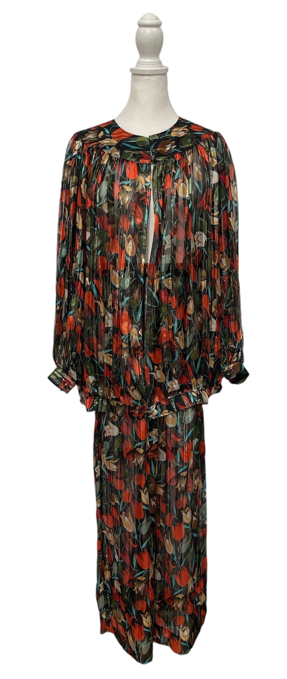 Vintage 2 Piece Set (1 of 2)