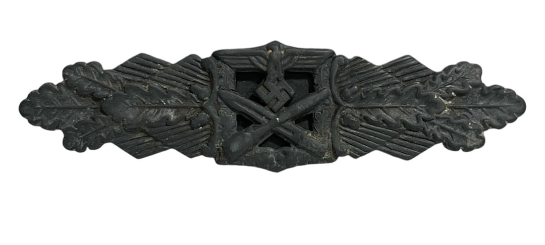 WWII Close Combat Clasp (1 of 2)