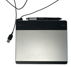 Wacom Intuos Pen and Touch