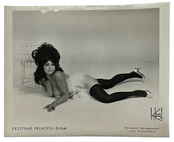 Adult Burlesque Photo