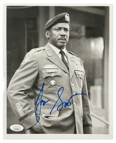 Signed  Lou Gossett Jr. | B&W Photo | Cert No. AY79808