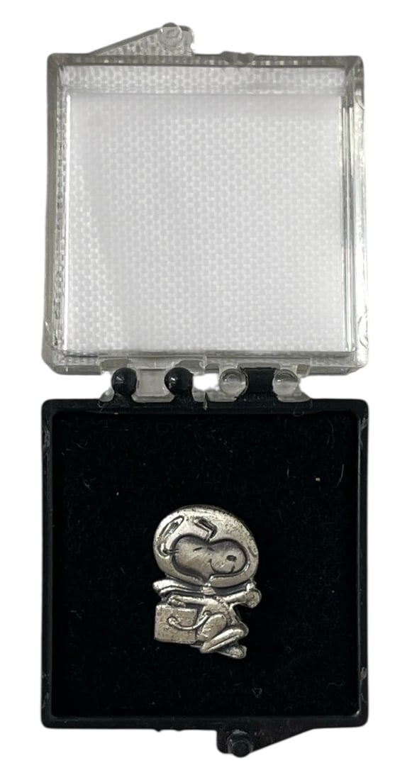 Silver Space Snoopy Pin