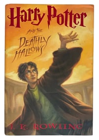 Harry Potter and the Deathly Hallows By J K Rowling