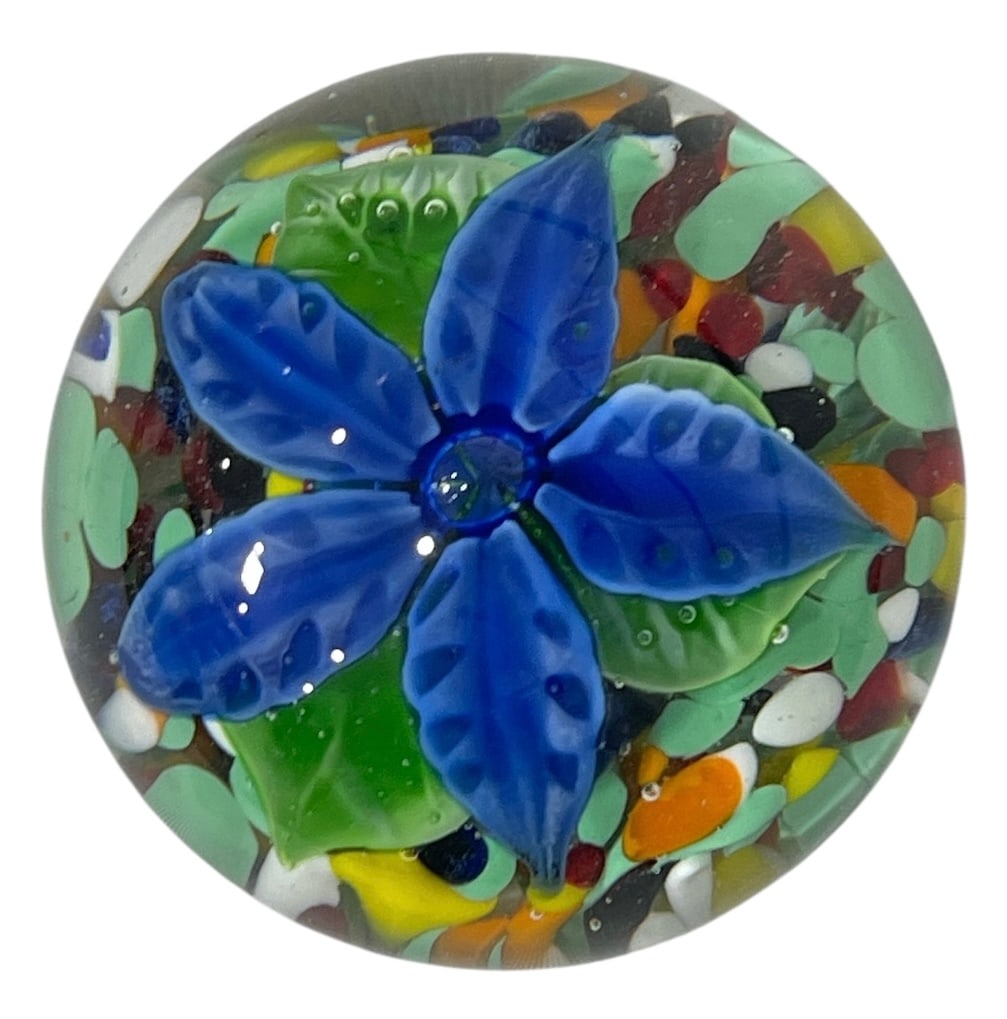Flower Paperweight: Flower Paperweight