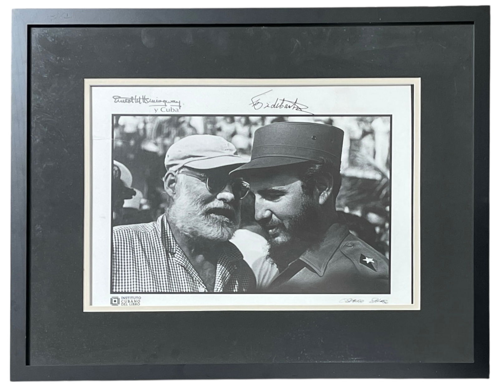 Signed Fidel Castro and Ernest Hemingway Framed Photo | with no coa (1 of 3)