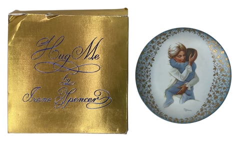 Hug Me Plate by Irene Spencer | No. 3971