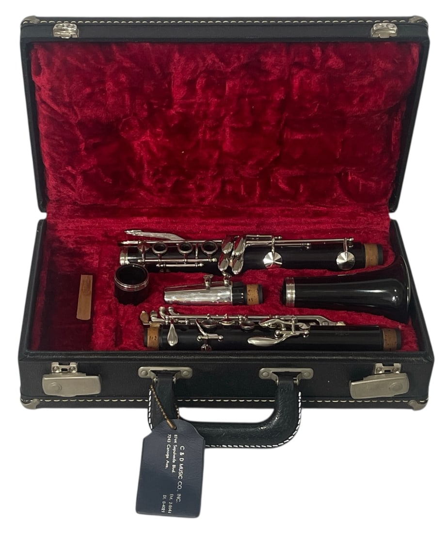 Vito Reso Tone Clarinet With Case | No. 2459E (1 of 7)