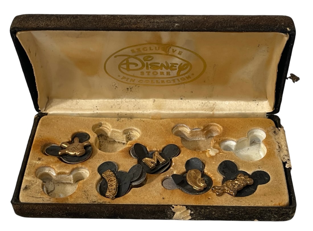 Disney Pin Collection (1 of 3)