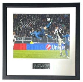 Framed Signed Cristiano Ronaldo | with coa