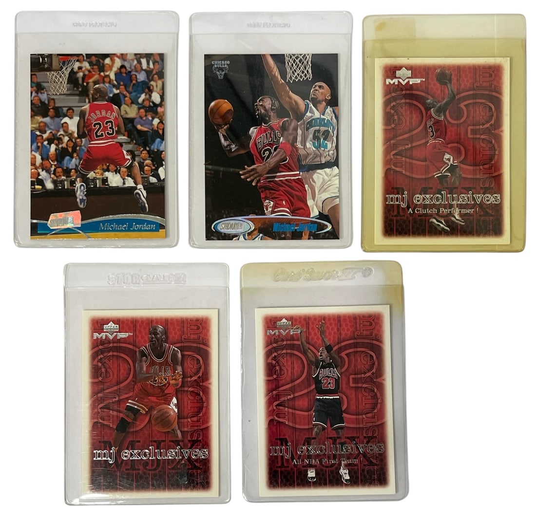 Michael Jordan Basketball Collectors Cards | Sports Collectors Cards: AUTHENTICATION HAS NOT BEEN PERFORMED TO GUARANTEE VERIFICATION | All purchases are made at the buyers discretion