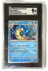 2023 Pokemon Paldea Evolved | Gyarados HOLO | Graded 9