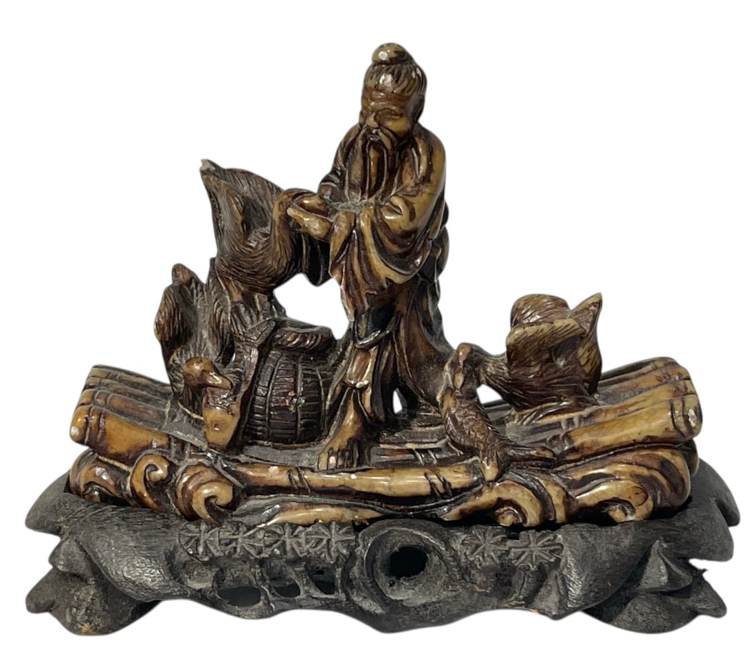 Chinese Carved Soapstone Sculpture: Chinese Carved Soapstone Sculpture