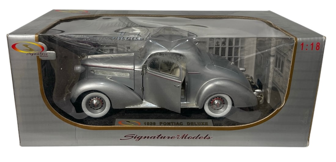 Signature Models 1 18 Scale 1936 Pontiac Deluxe Diecast Model Car (1 of 3)