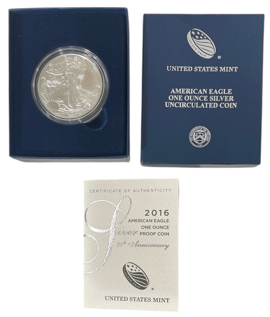 2016 US Mint | American Eagle One Ounce Silver Uncirculated Coin (1 of 3)