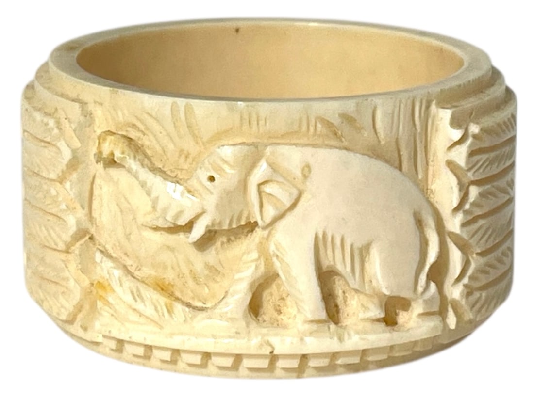 Bone Napkin Ring Featuring Elephant Carving: Bone Napkin Ring Featuring Elephant Carving