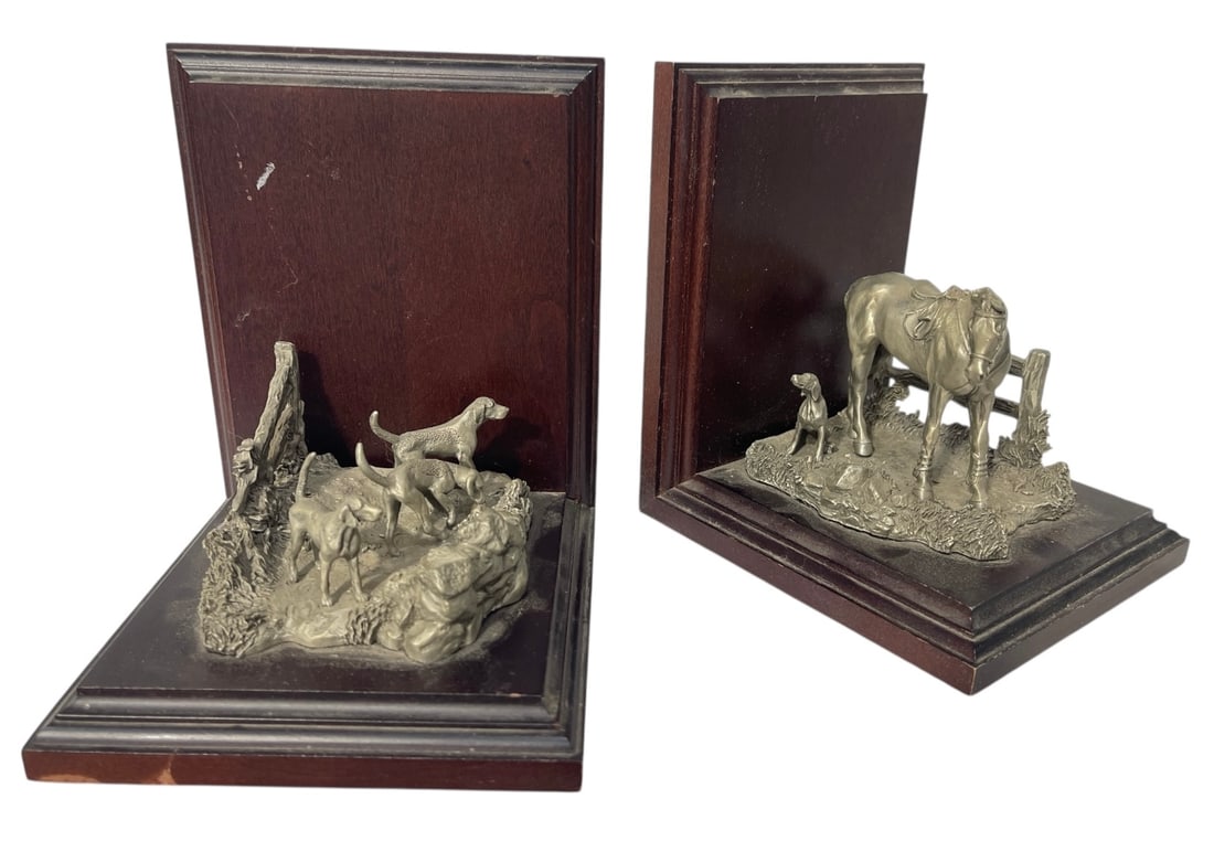 Pair of Collectible Bookends: Pair of Collectible Bookends