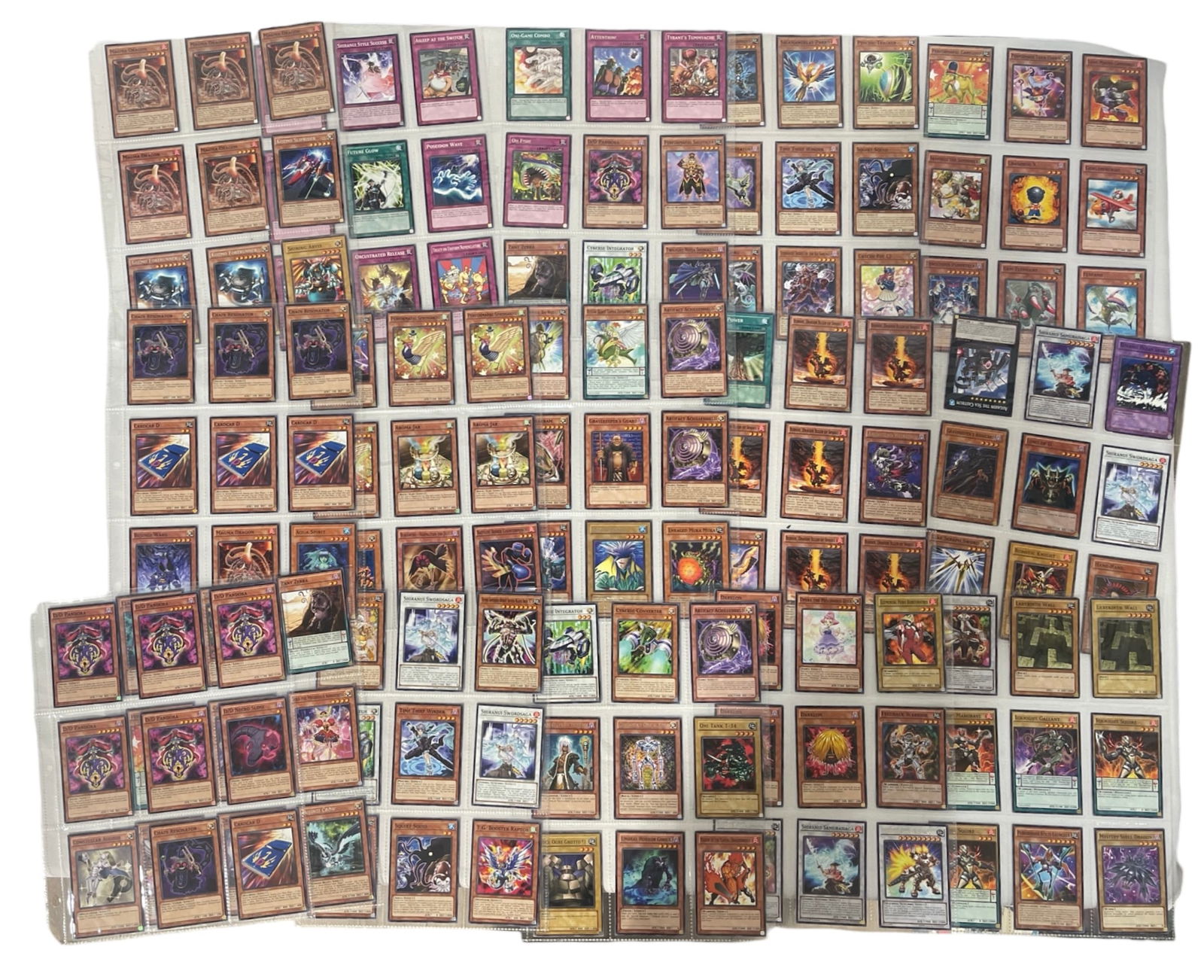 Yu Gi Oh Trading Card Collection: AUTHENTICATION HAS NOT BEEN PERFORMED TO GUARANTEE VERIFICATION | All purchases are made at the buyers discretion