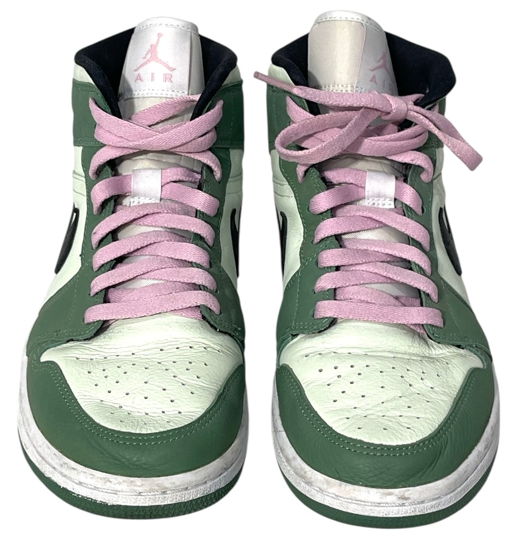 Womens Air Jordan 1 Mid SE Sneakers | Dutch Green: Womens Air Jordan 1 Mid SE Sneakers | Dutch Green
