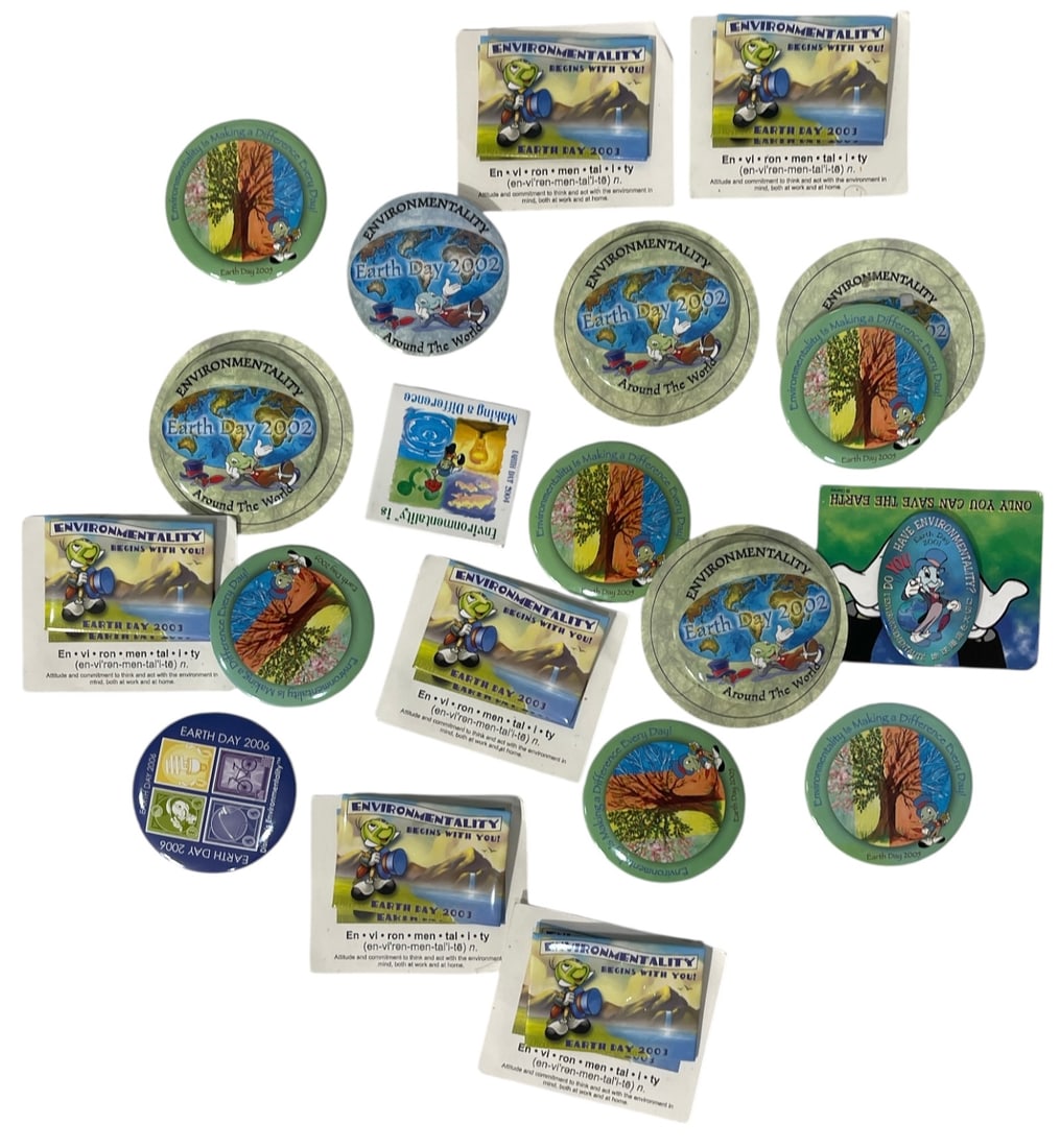 Disney Button Collection: Disney Button Collection