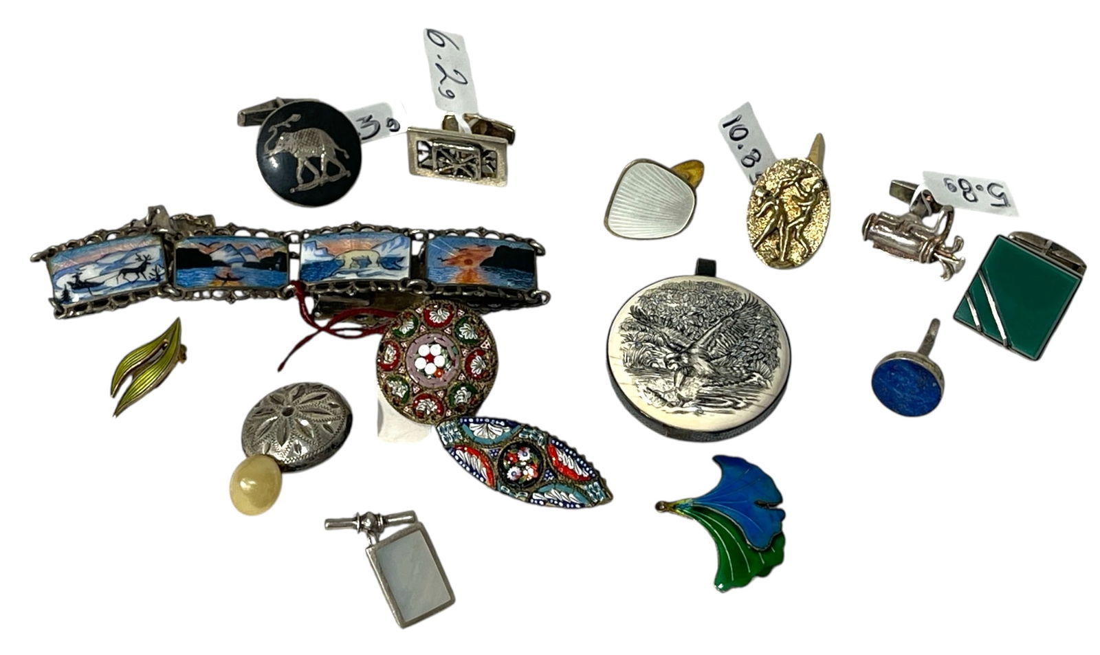 Jewelry Collection: AUTHENTICATION HAS NOT BEEN PERFORMED TO GUARANTEE VERIFICATION | All purchases are made at the buyers discretion