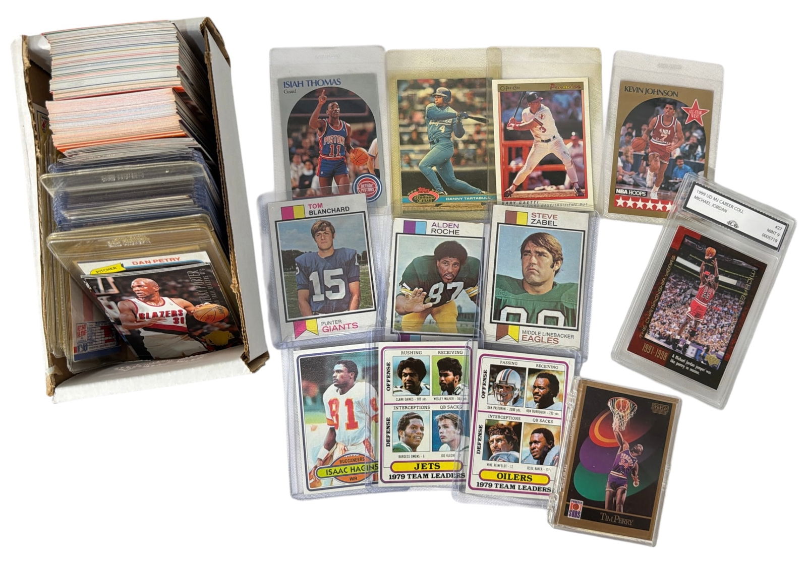 Sports Collectors Cards: AUTHENTICATION HAS NOT BEEN PERFORMED TO GUARANTEE VERIFICATION | All purchases are made at the buyers discretion