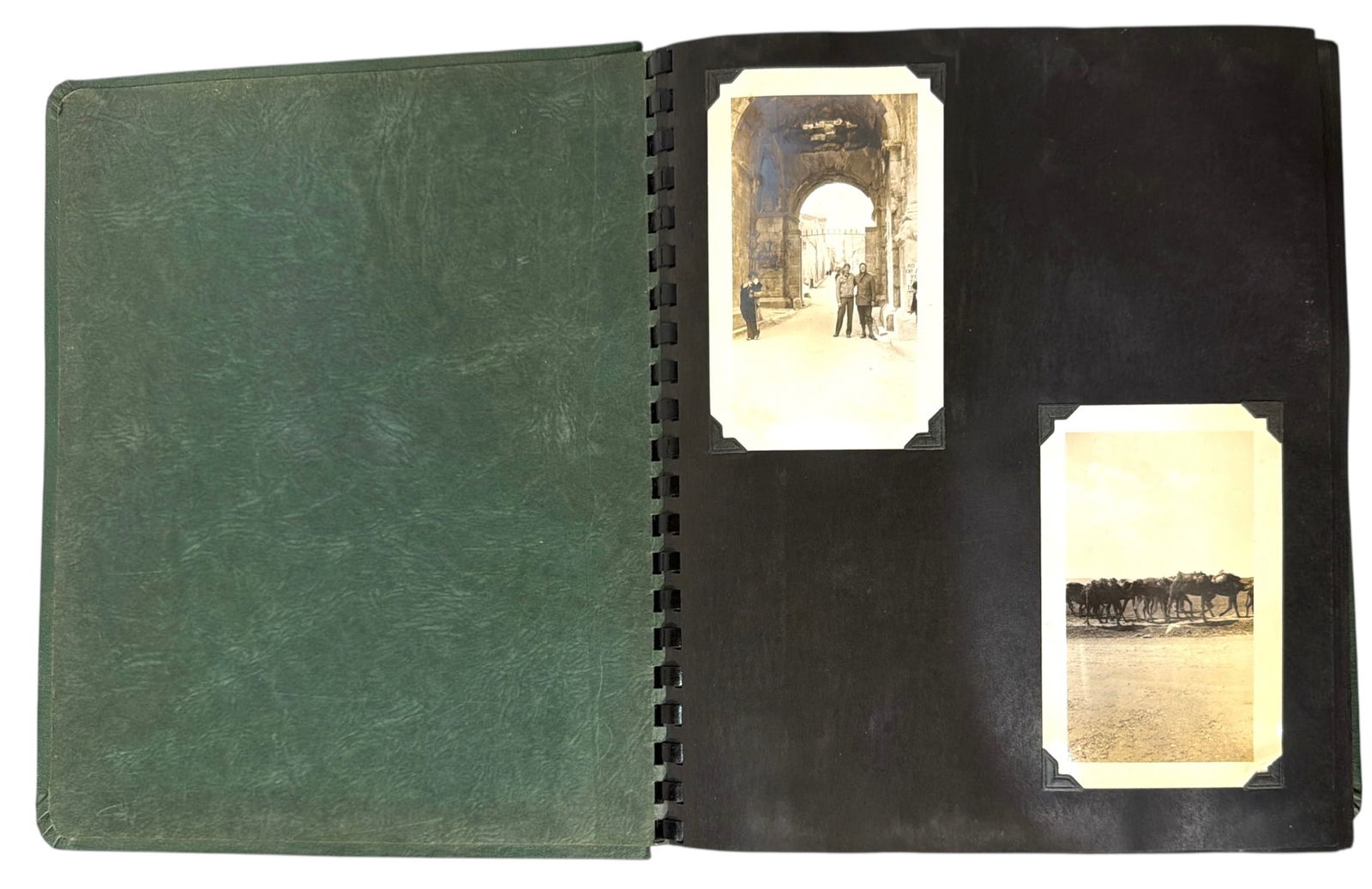 Vintage Photo Album with Vintage Army Photos: Vintage Photo Album with Vintage Army Photos