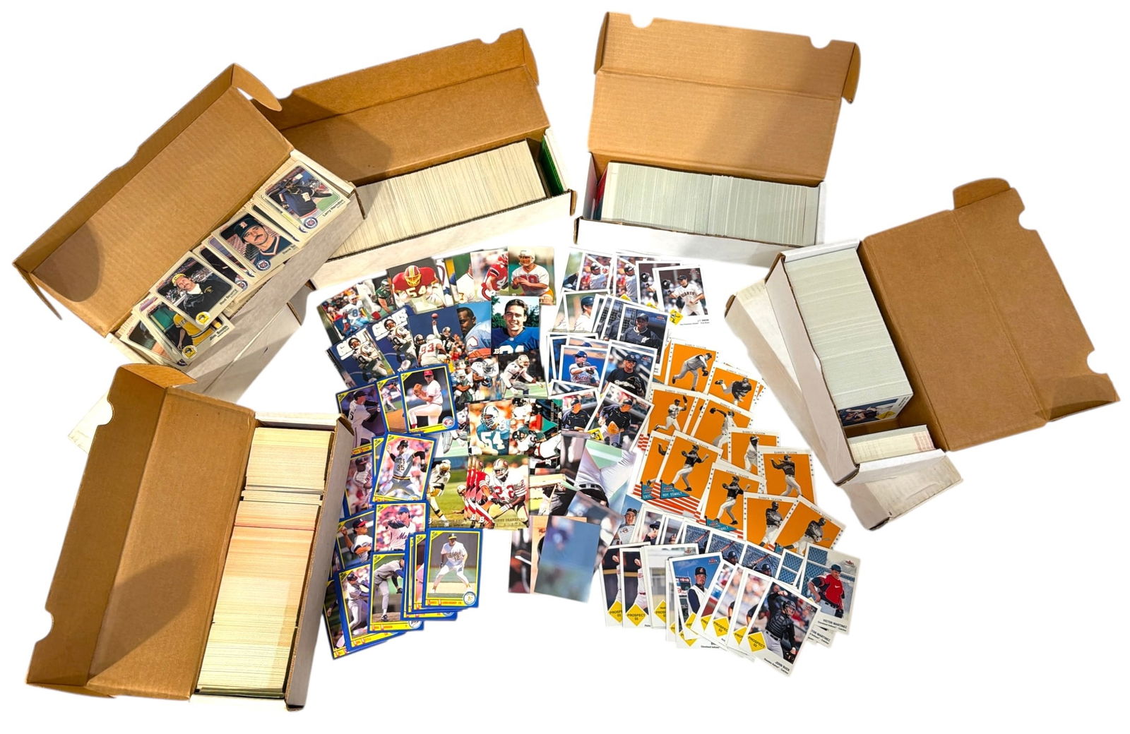 Sports Collectors Cards: AUTHENTICATION HAS NOT BEEN PERFORMED TO GUARANTEE VERIFICATION | All purchases are made at the buyers discretion