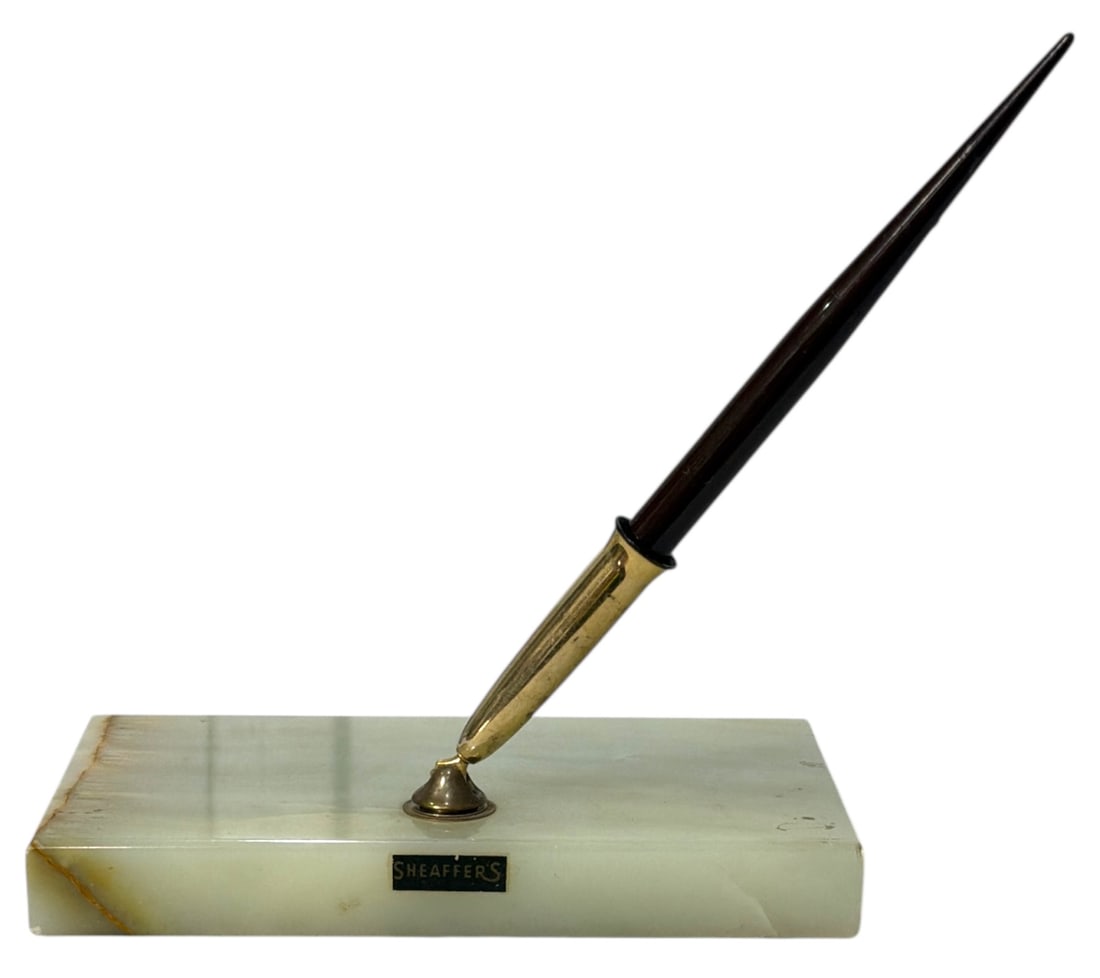 Sheaffer Desk Set and Gold Pointed Pen: Sheaffer Desk Set and Gold Pointed Pen