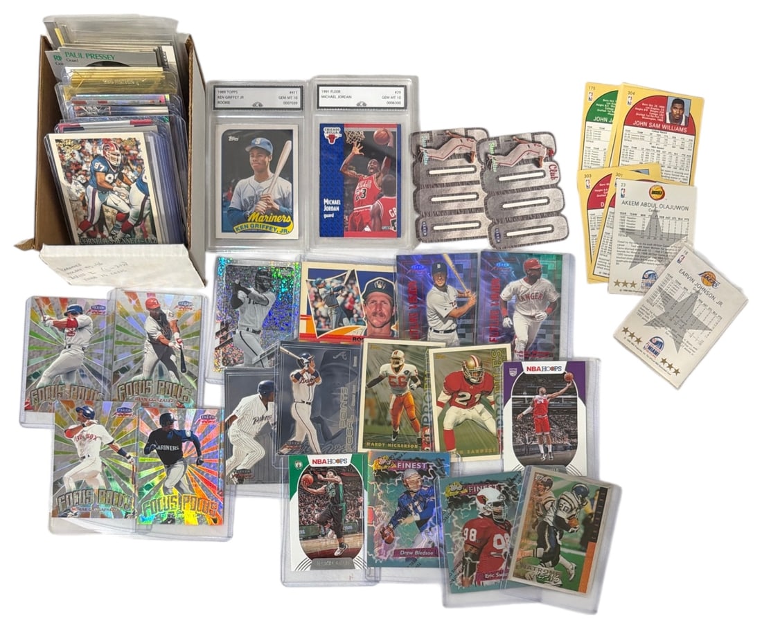 Sports Collectors Cards: AUTHENTICATION HAS NOT BEEN PERFORMED TO GUARANTEE VERIFICATION | All purchases are made at the buyers discretion
