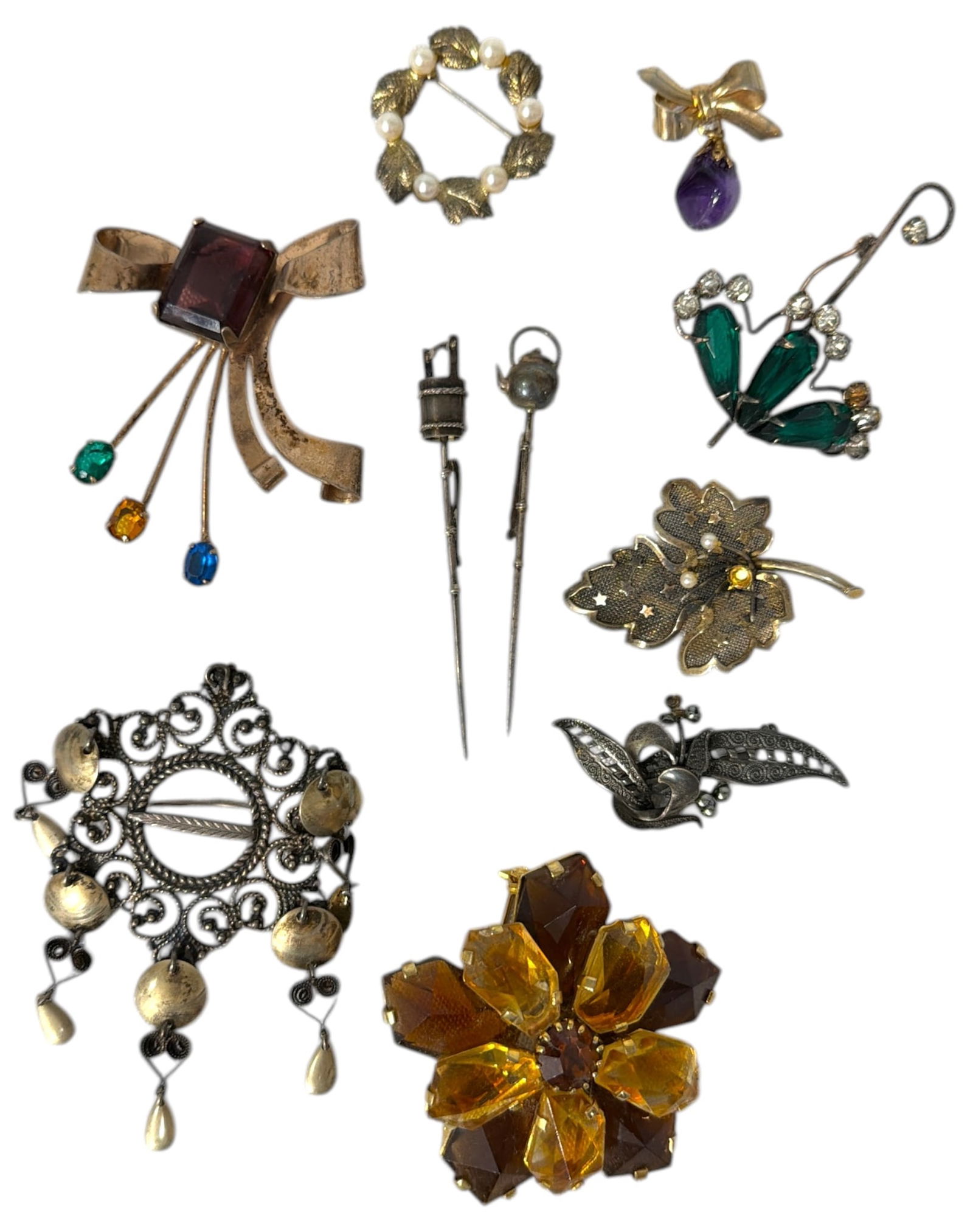 Vintage Pin Collection: Vintage Pin Collection