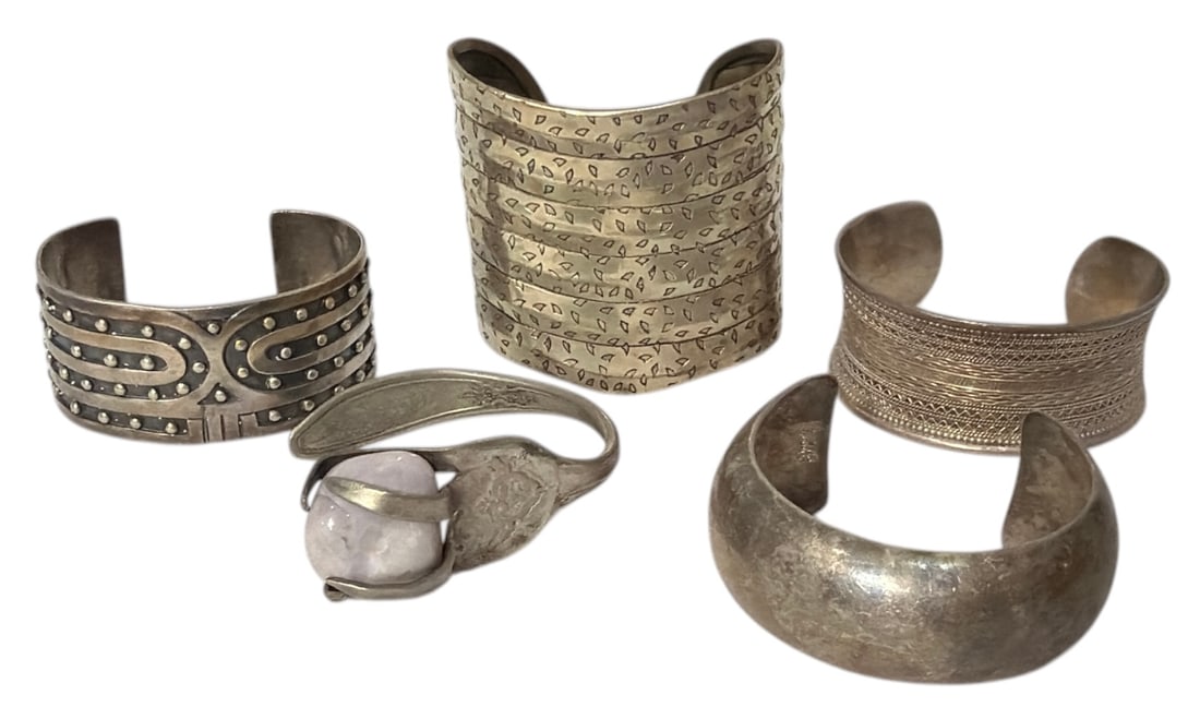 Custom Bracelet Collection: Custom Bracelet Collection