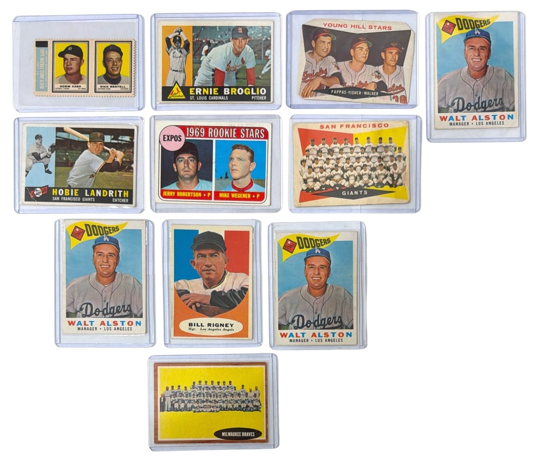 Baseball Trading Cards | Sport Card Trading Card Collection: AUTHENTICATION HAS NOT BEEN PERFORMED TO GUARANTEE VERIFICATION | All purchases are made at the buyers discretion