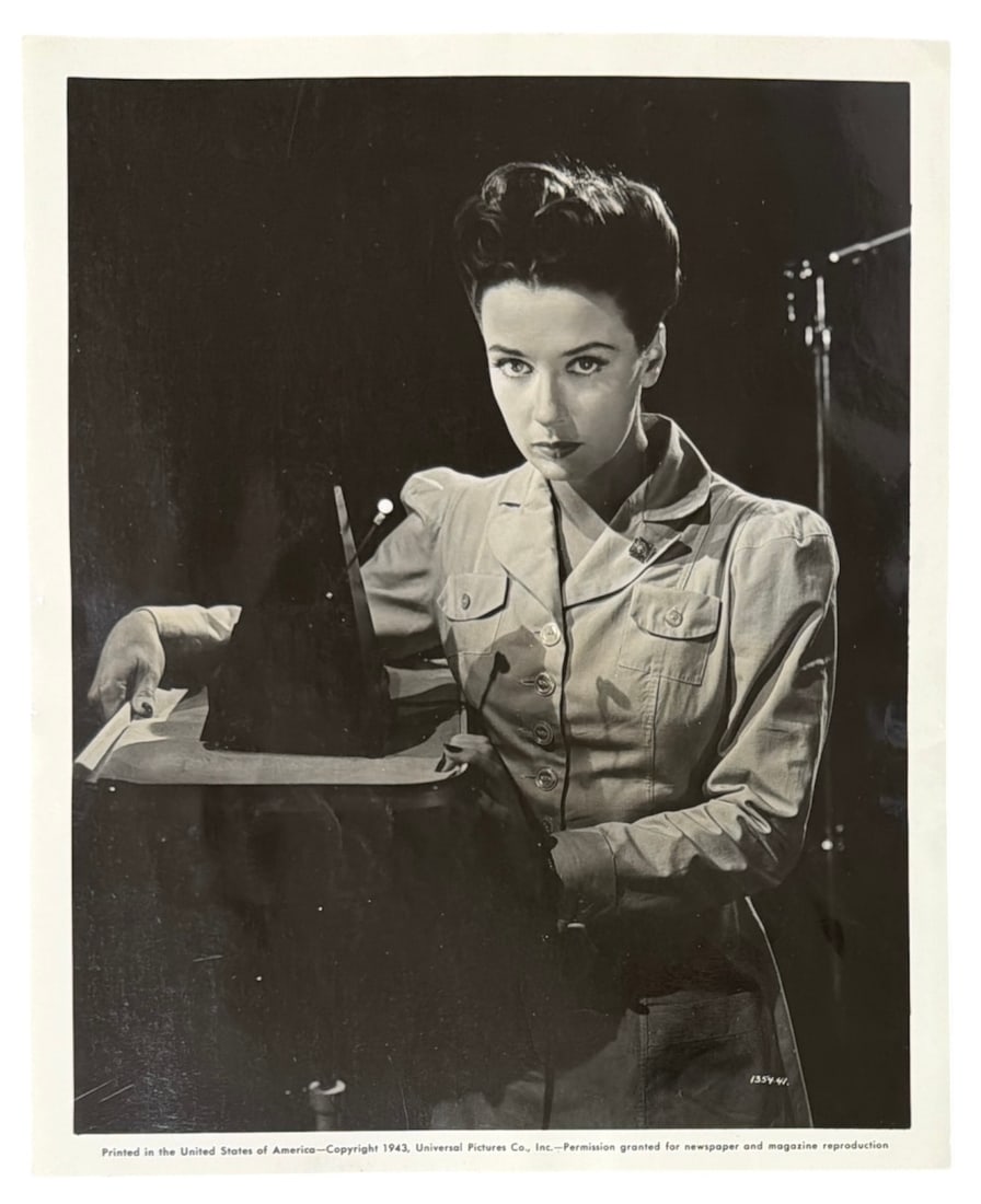 Photo of Patricia Morison (1 of 2)