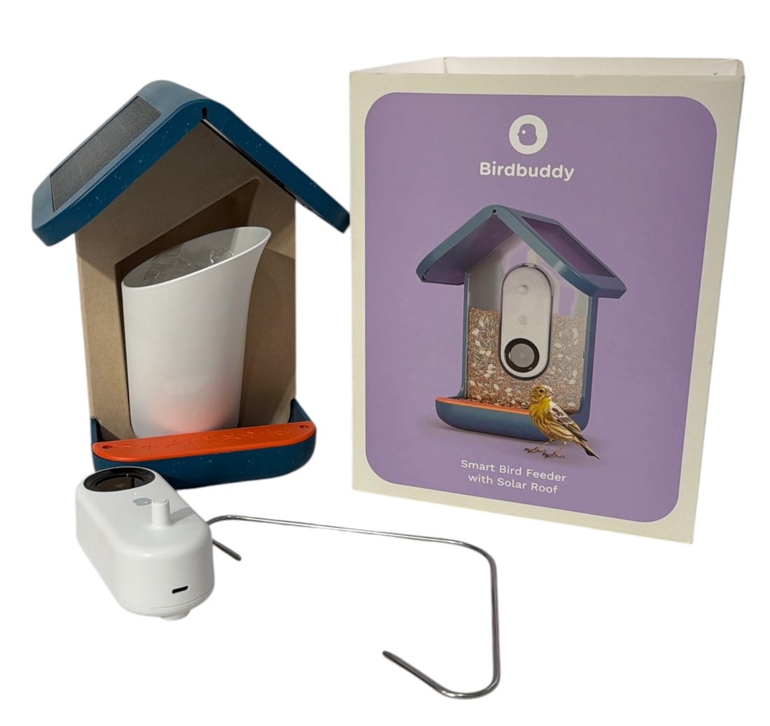 Bird Buddy Smart Bird Feeder with a Solar Roof and Camera (1 of 3)