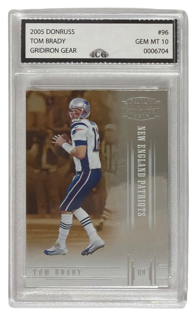 2005 Donruss Gridiron Gear Tom Brady | No. 96 | Graded 10 (1 of 2)