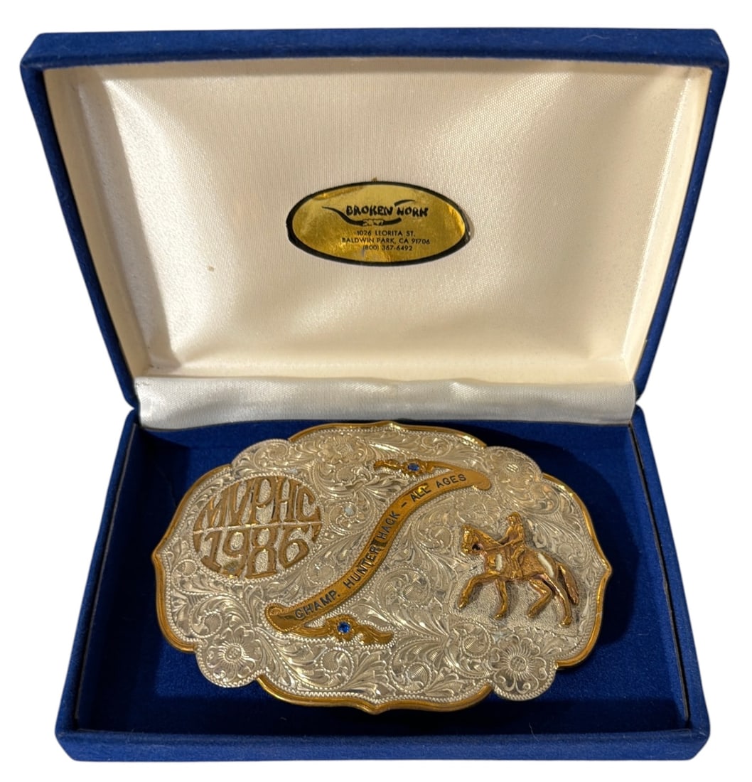 Rodeo Belt Buckle (1 of 3)