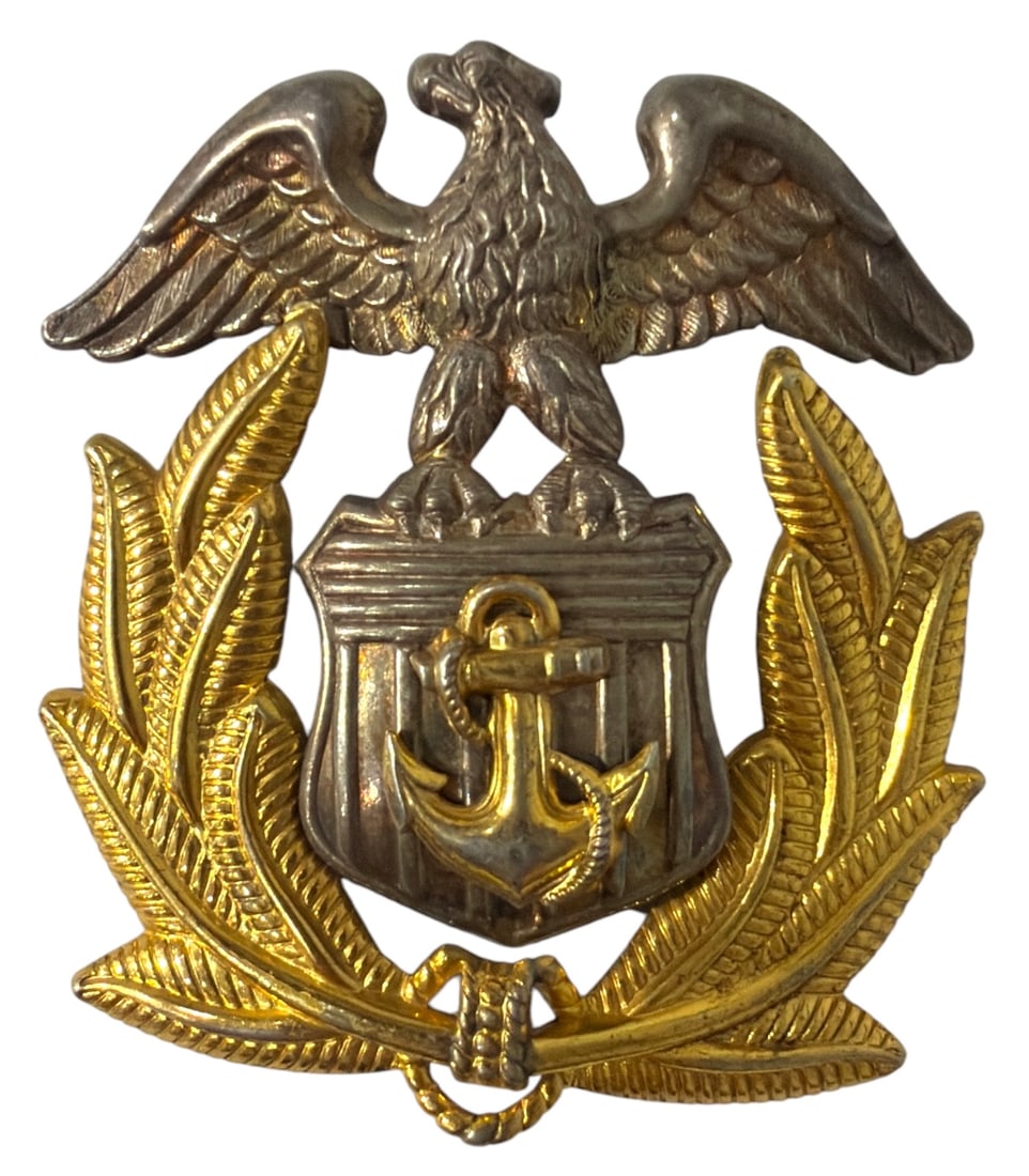World War II U.S. Merchant Marine Officers Visor Cap Badge: World War II U.S. Merchant Marine Officers Visor Cap Badge