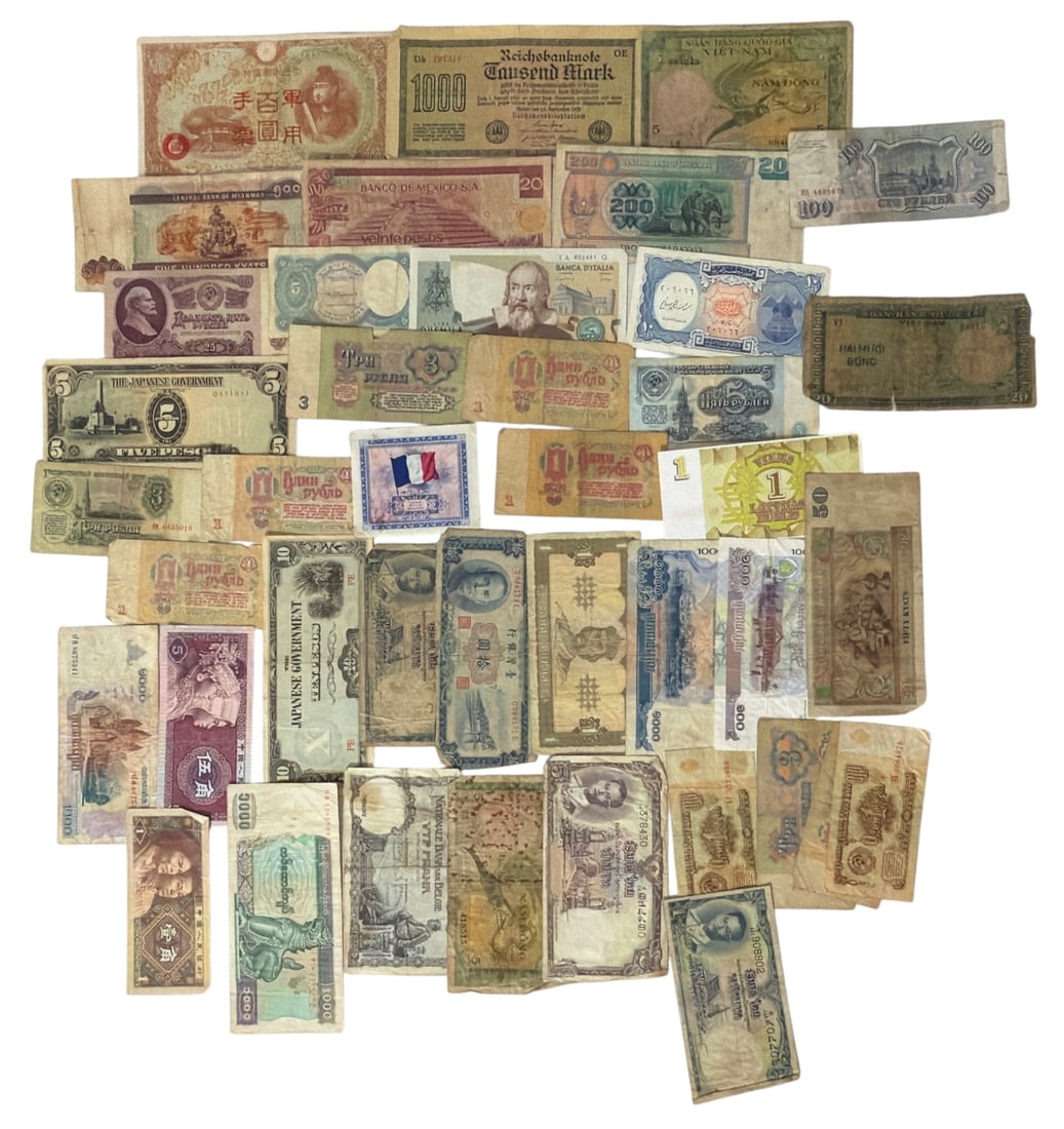 Misc. Currency Collection (1 of 1)