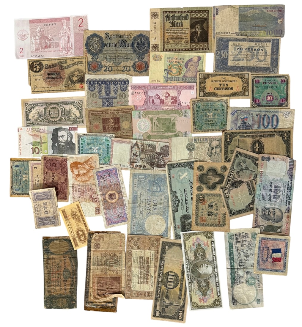 Misc. Currency Collection (1 of 1)