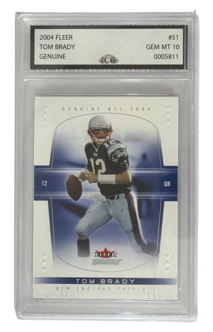 2004 Fleer Genuine Tom Brady | No. 51 | Graded 10: 2004 Fleer Genuine Tom Brady | No. 51 | Graded 10