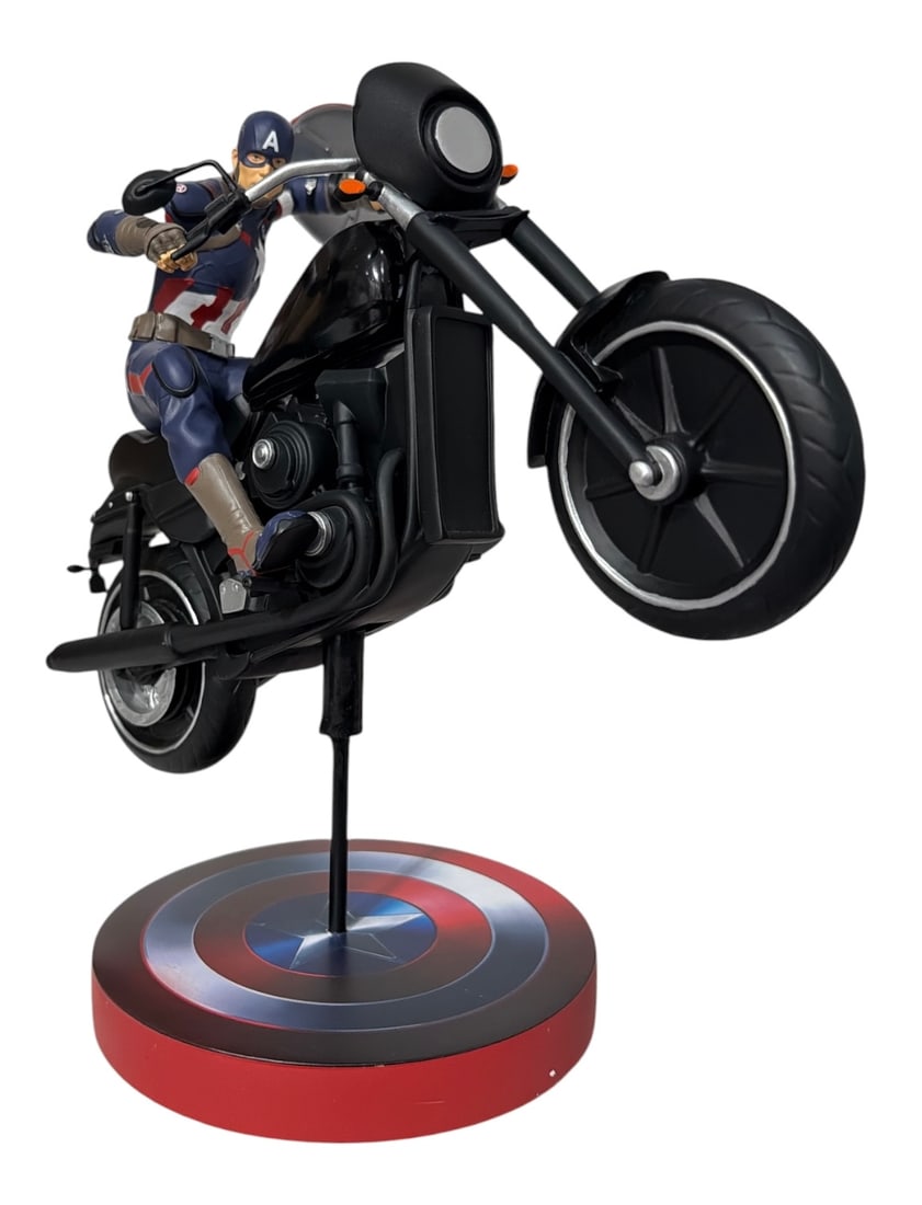 Factory Entertainment Captain America Premium Motion Statue From Avengers Age of Ultron: Factory Entertainment Captain America Premium Motion Statue From Avengers Age of Ultron