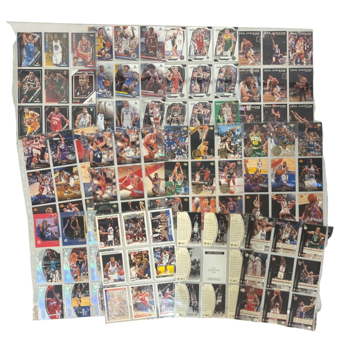 Basketball Trading Card Collection: AUTHENTICATION HAS NOT BEEN PERFORMED TO GUARANTEE VERIFICATION | All purchases are made at the buyers discretion