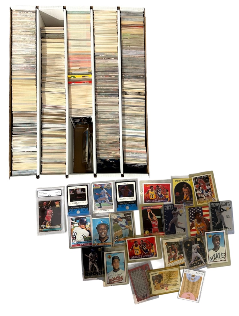 Sport Trading Card Collection: AUTHENTICATION HAS NOT BEEN PERFORMED TO GUARANTEE VERIFICATION | All purchases are made at the buyers discretion