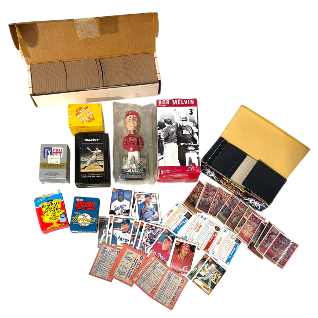 Sport Trading Card Collection: AUTHENTICATION HAS NOT BEEN PERFORMED TO GUARANTEE VERIFICATION | All purchases are made at the buyers discretion