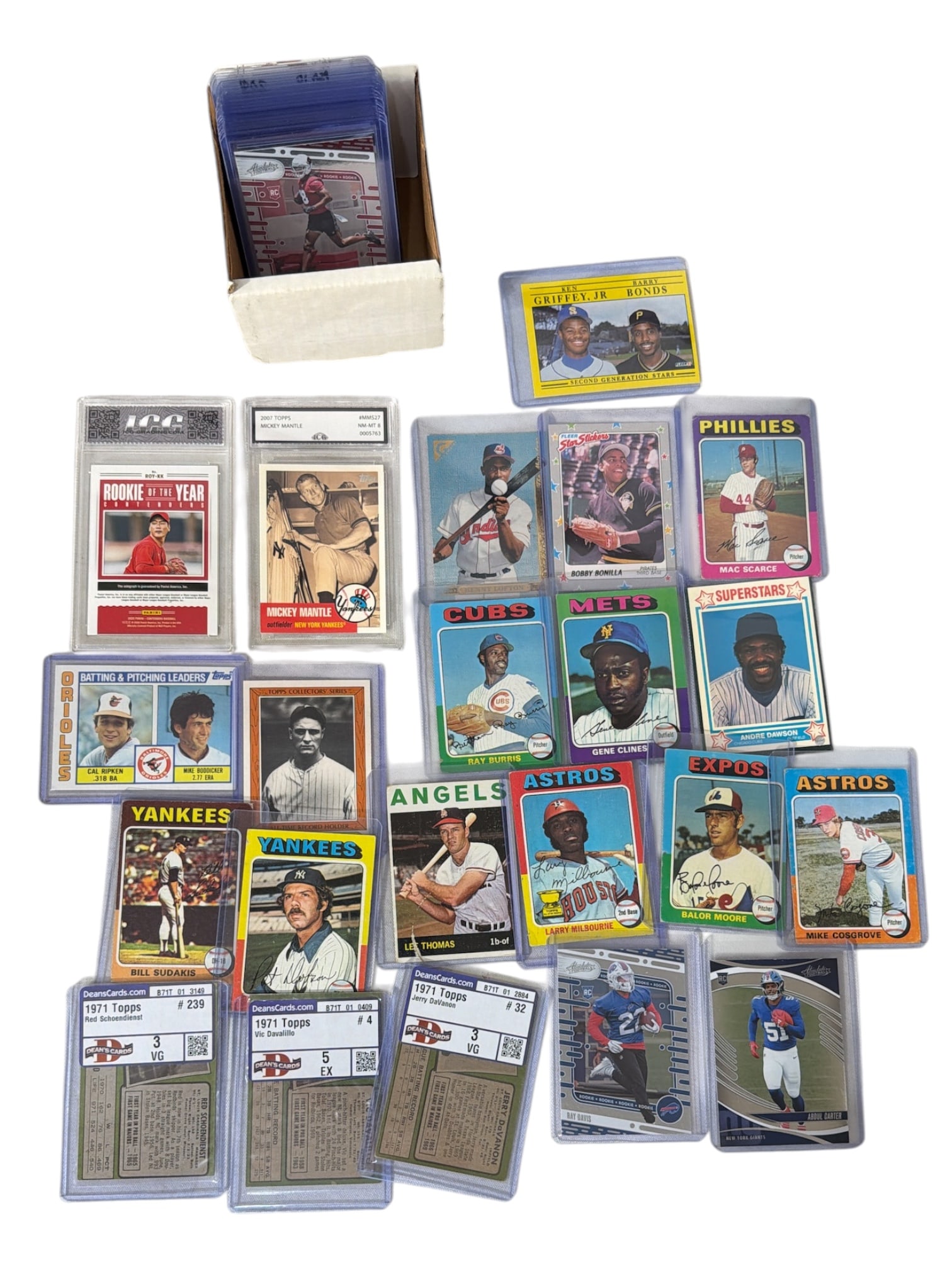 Sport Trading Card Collection: AUTHENTICATION HAS NOT BEEN PERFORMED TO GUARANTEE VERIFICATION | All purchases are made at the buyers discretion