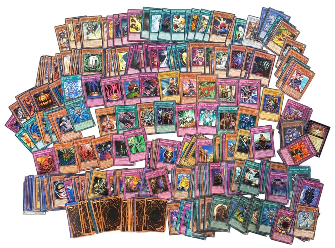 Yu Gi Oh Trading Card Collection: AUTHENTICATION HAS NOT BEEN PERFORMED TO GUARANTEE VERIFICATION | All purchases are made at the buyers discretion